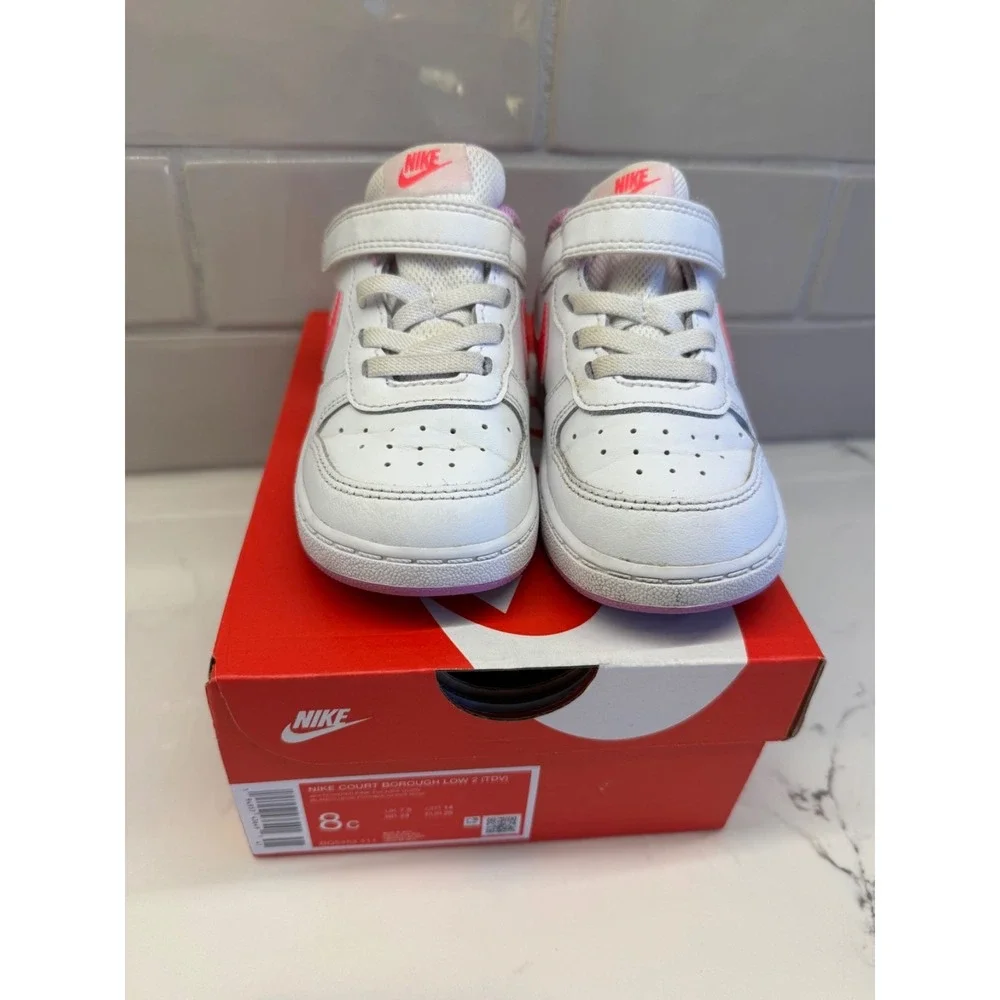 Nike adorable court